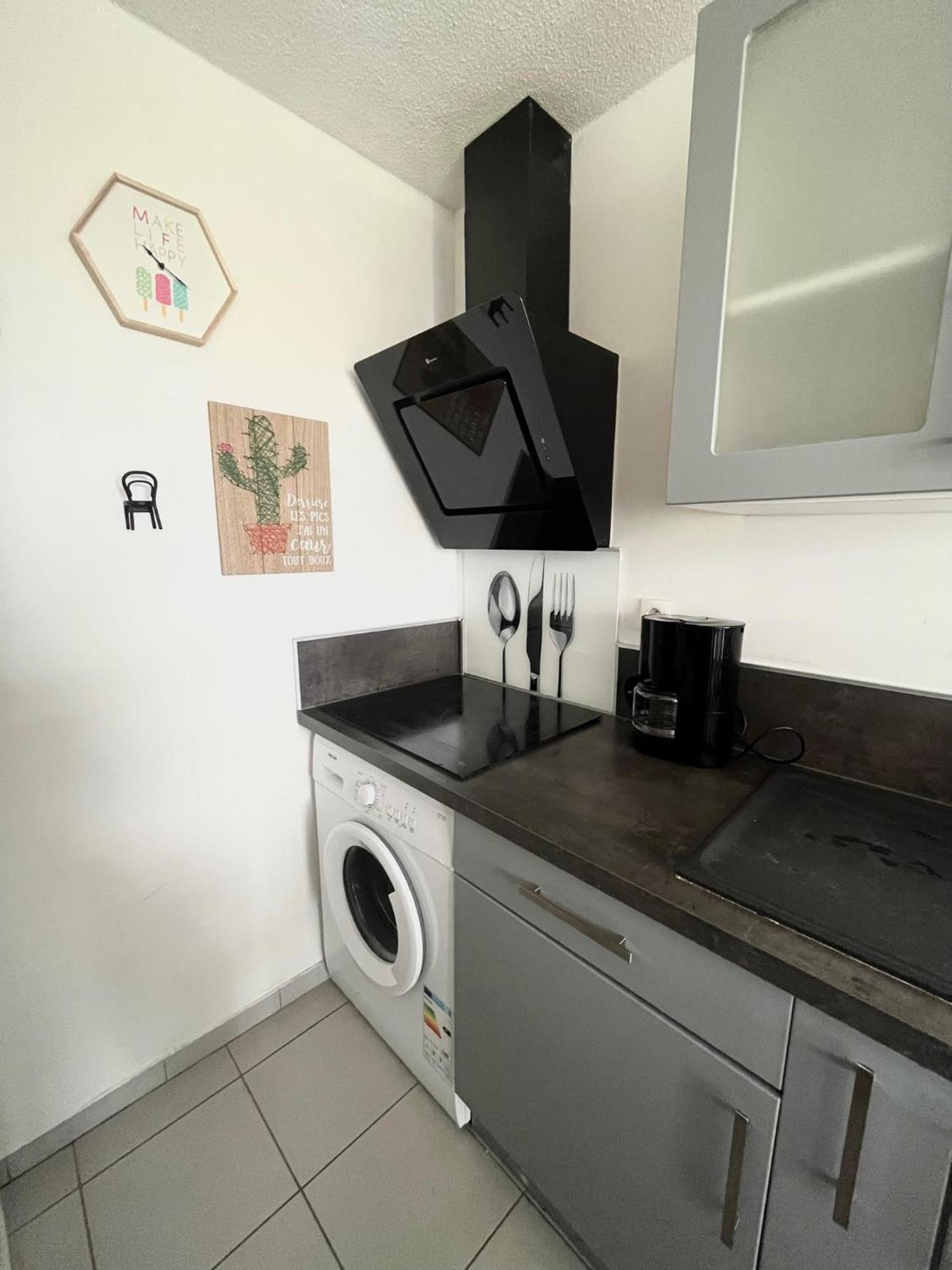 Appartement Devant La Mer + Parking Le Grau-du-Roi Extérieur photo